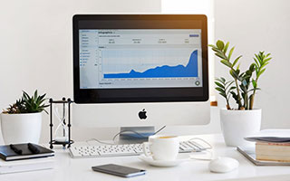 LEYU乐鱼体育官方网站-快船力克雷霆，常规赛巅峰对决中乔治末节爆发，国王力克快船迎4连胜